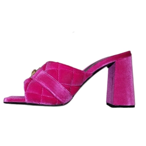 Versace La Medusa Hot Pink Quilted Mule - Picture 2 of 5
